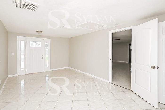 5405 Trouble Creek Rd - Photo 2 of 15