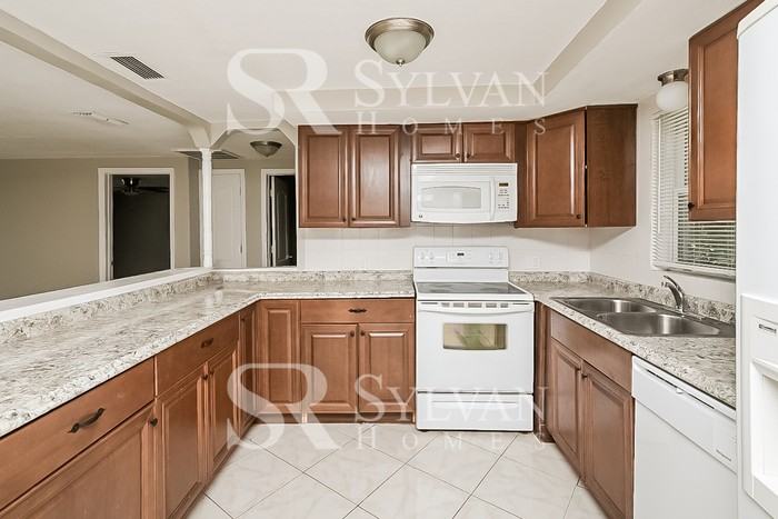 5405 Trouble Creek Rd - Photo 7 of 15