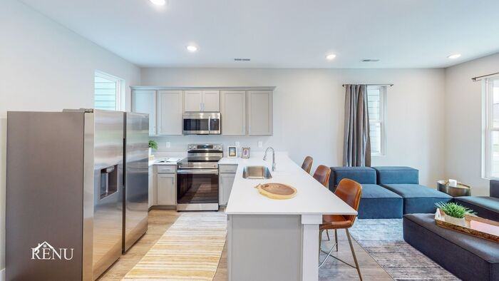 2352 E 18th St - Photo 2 of 17