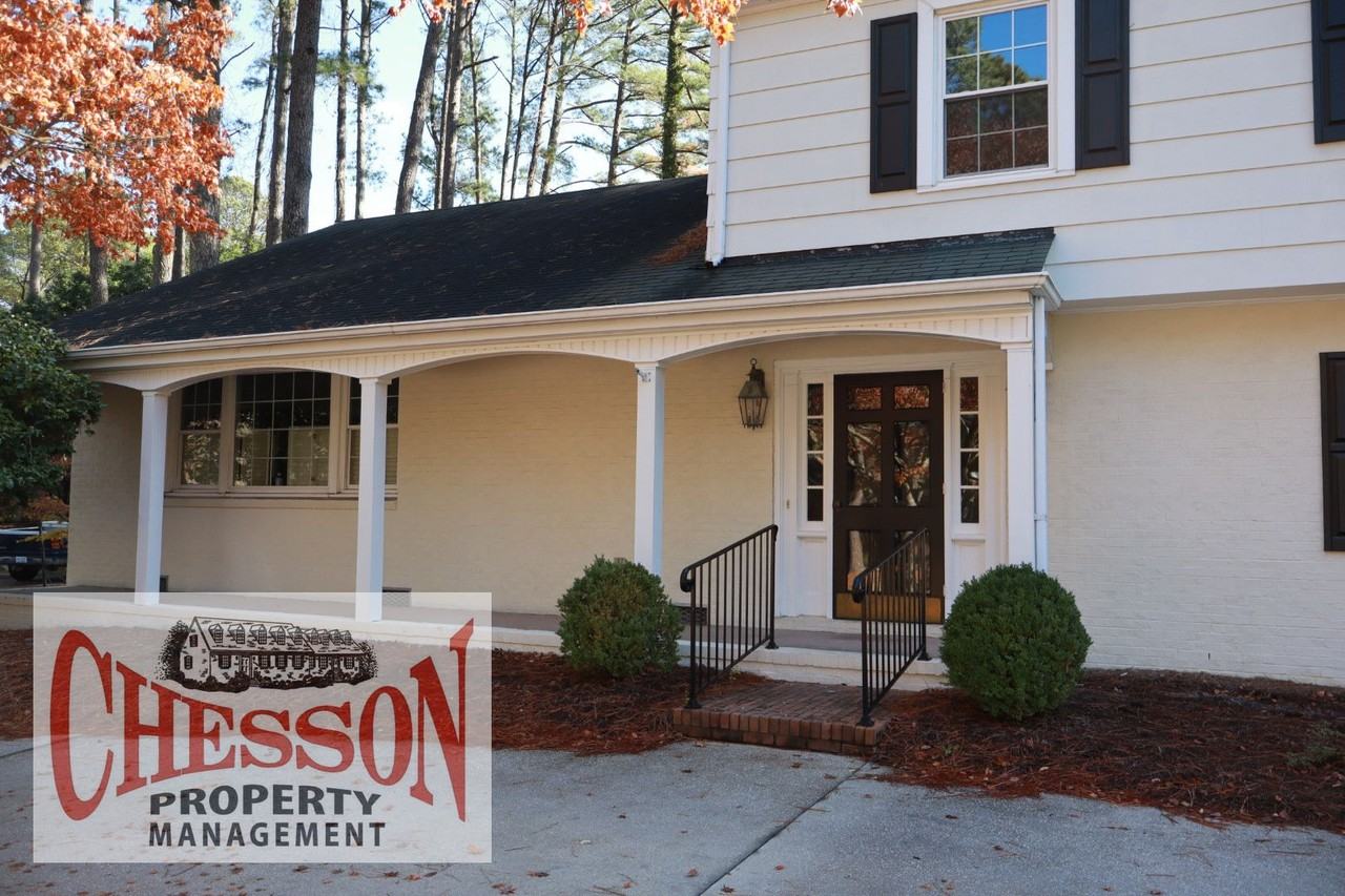 1118 Laurel Ln Nw - Photo 3 of 15