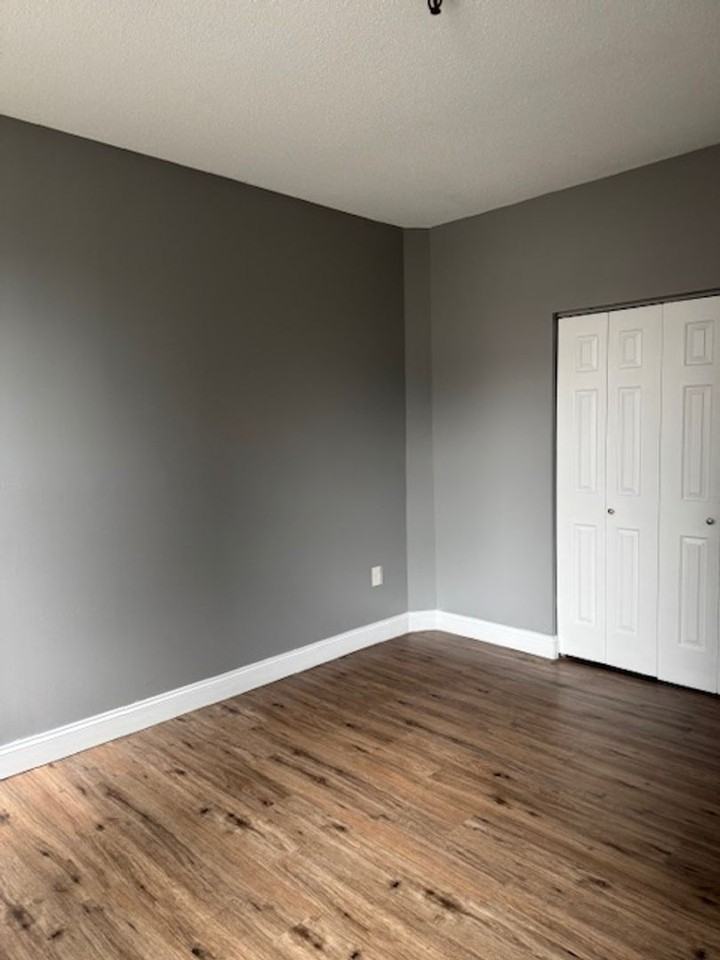 SilverBrick Square - Photo 7 of 27