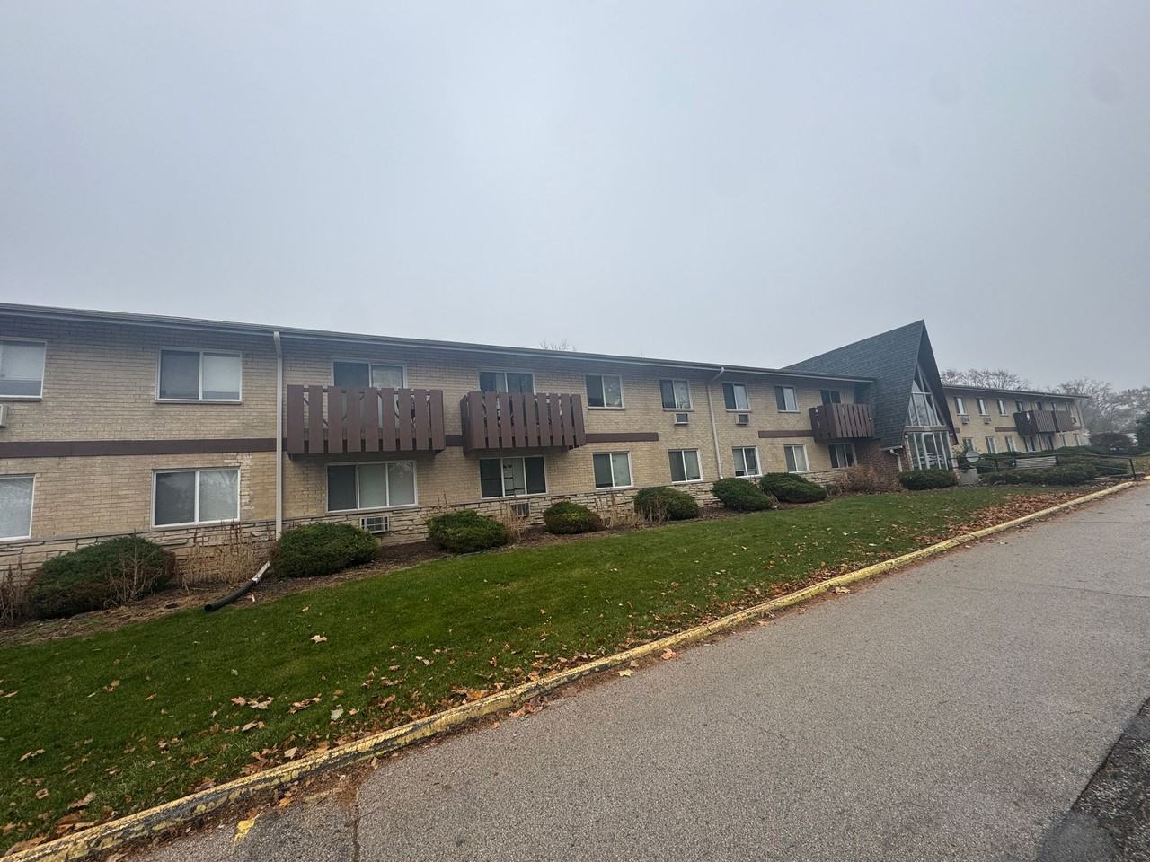 Evergreen Village Apartments - Photo 5 of 6