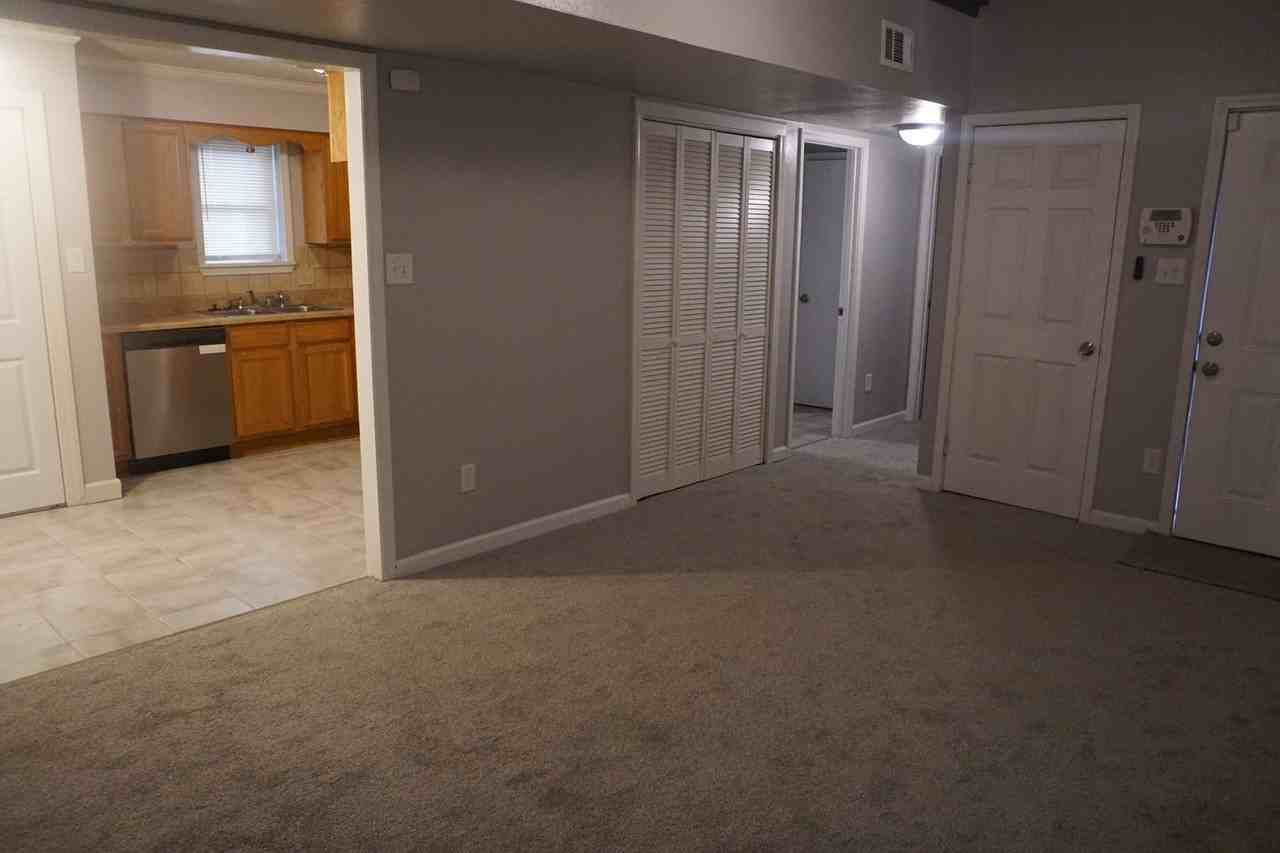 65 Sycamore Circle - Photo 5 of 18