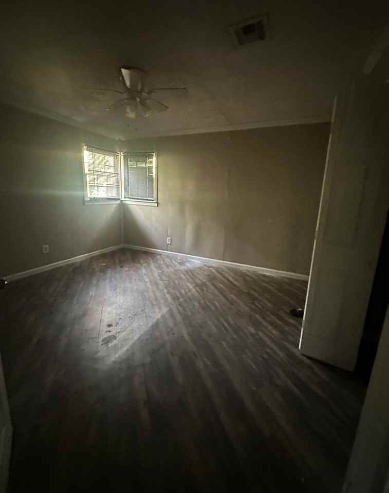 2638 Deeb Drive - Photo 7 of 10