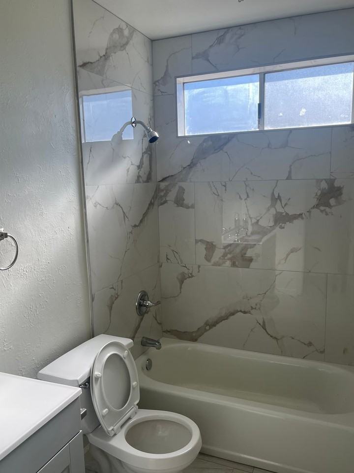 223 W 26th St - Photo 6 of 11