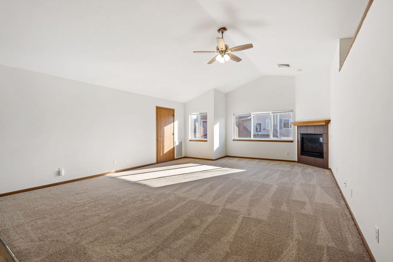 Harper Court Townhomes - Photo 4 of 14