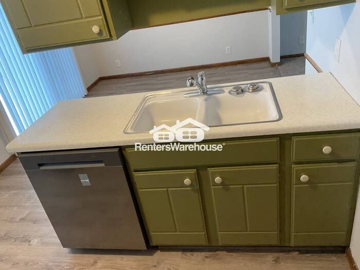 2108 Highwood Avenue - Photo 4 of 18