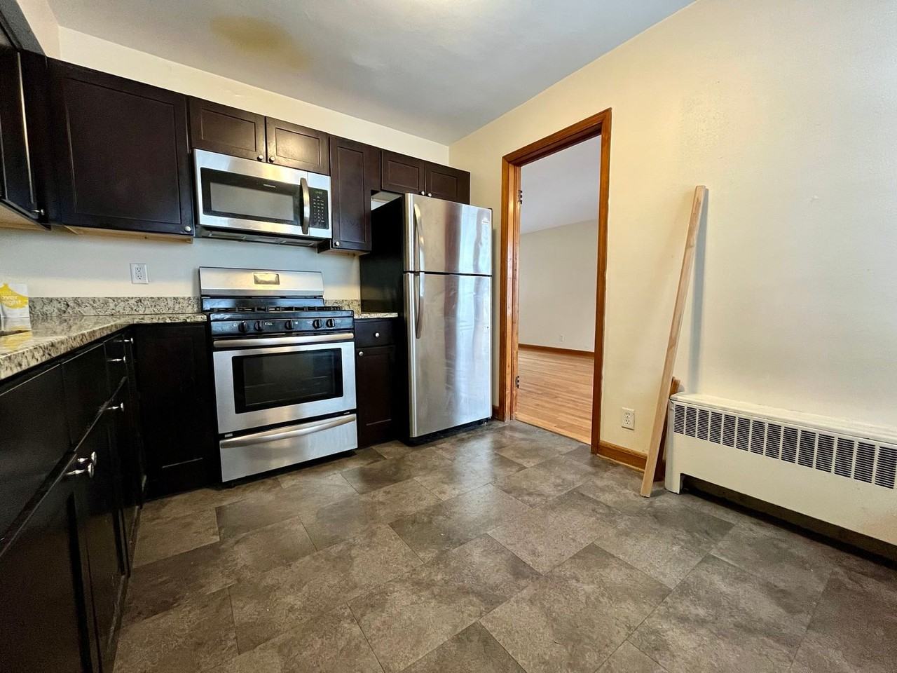 7254 W. Center St. - Photo 5 of 20