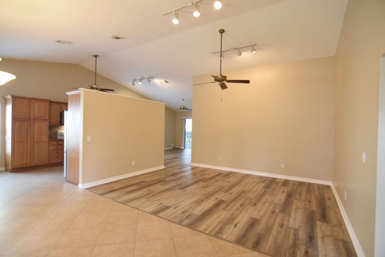 1099 Mckinnon Ave - Photo 3 of 29