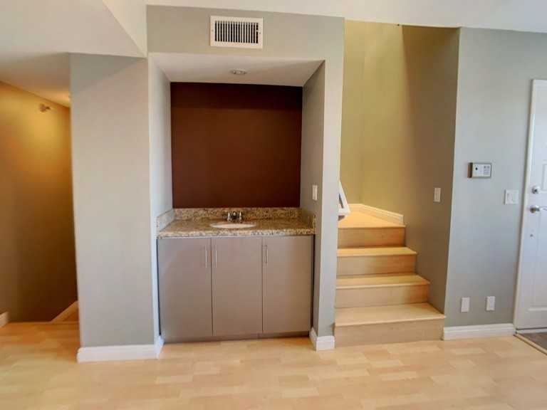 995 Figueroa Ter - Photo 2 of 33