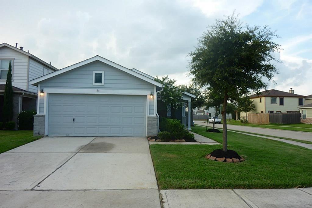 15611 Red Pine Ridge Way