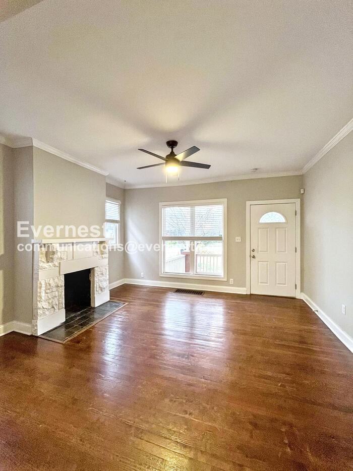 2913 Davis Ave - Photo 6 of 39