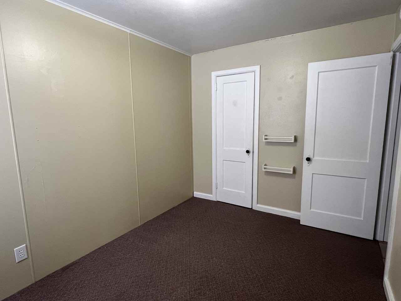 100 East 2nd Street #0 - Photo 3 of 17