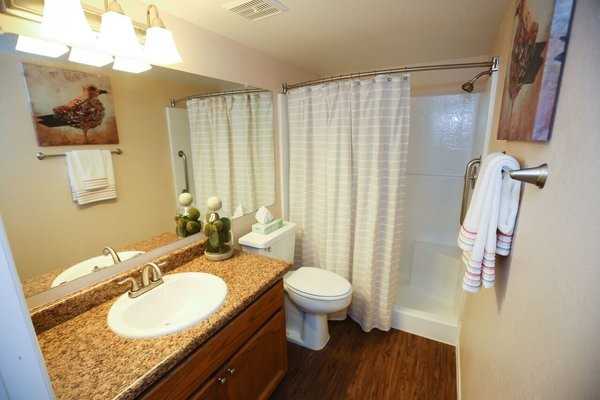 10134 W Mohawk Ln - Photo 5 of 33