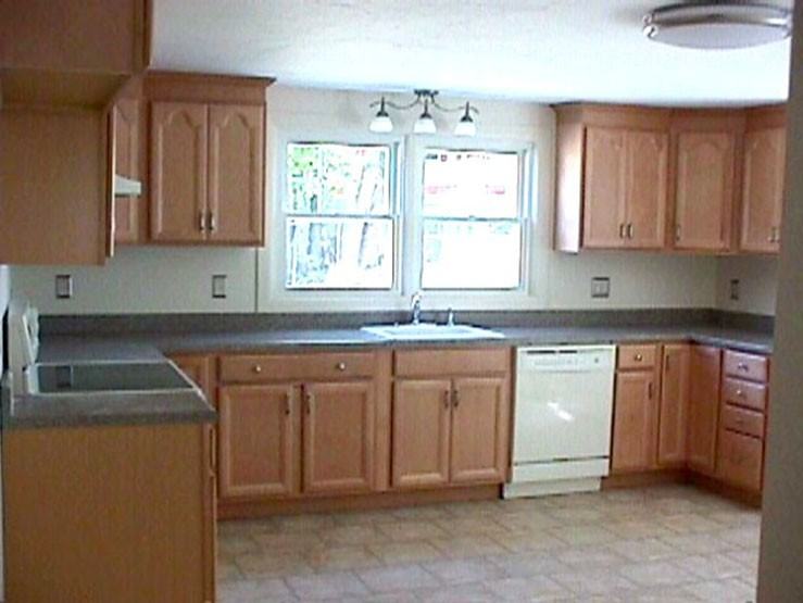 216 5th St #1stFL - Photo 2 of 16