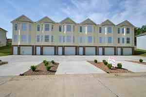 featured image of 2271 Garrett Lane