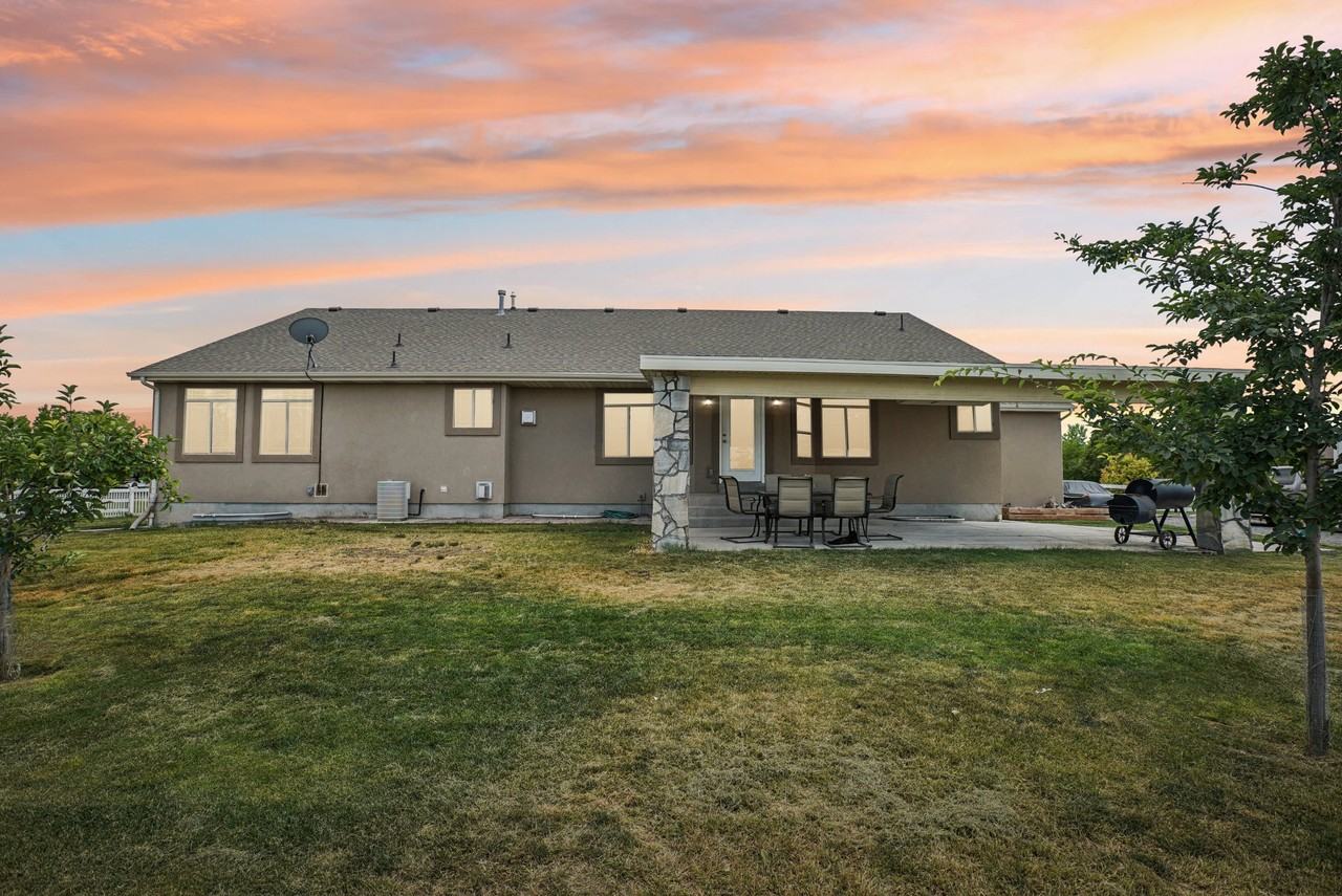 340 Wrathall Lane #NA - Photo 2 of 12