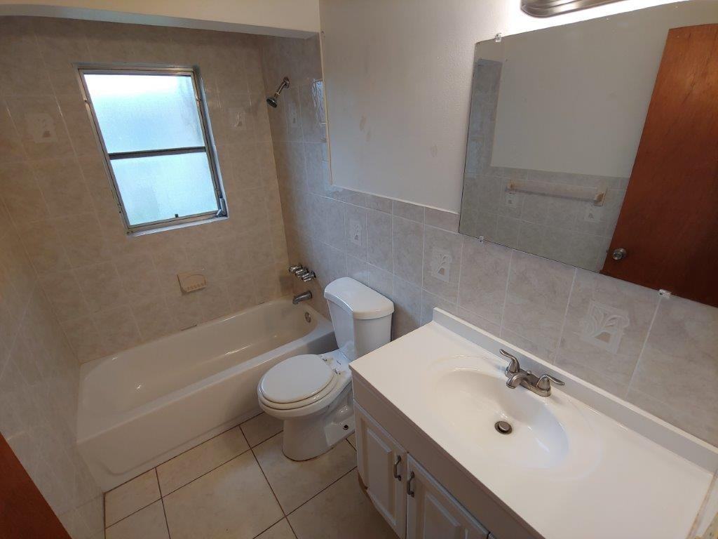 7402 Palisade Drive - Photo 6 of 9