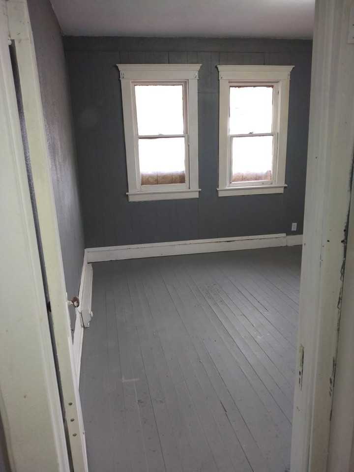 616 Buckhannon Avenue - Photo 5 of 7