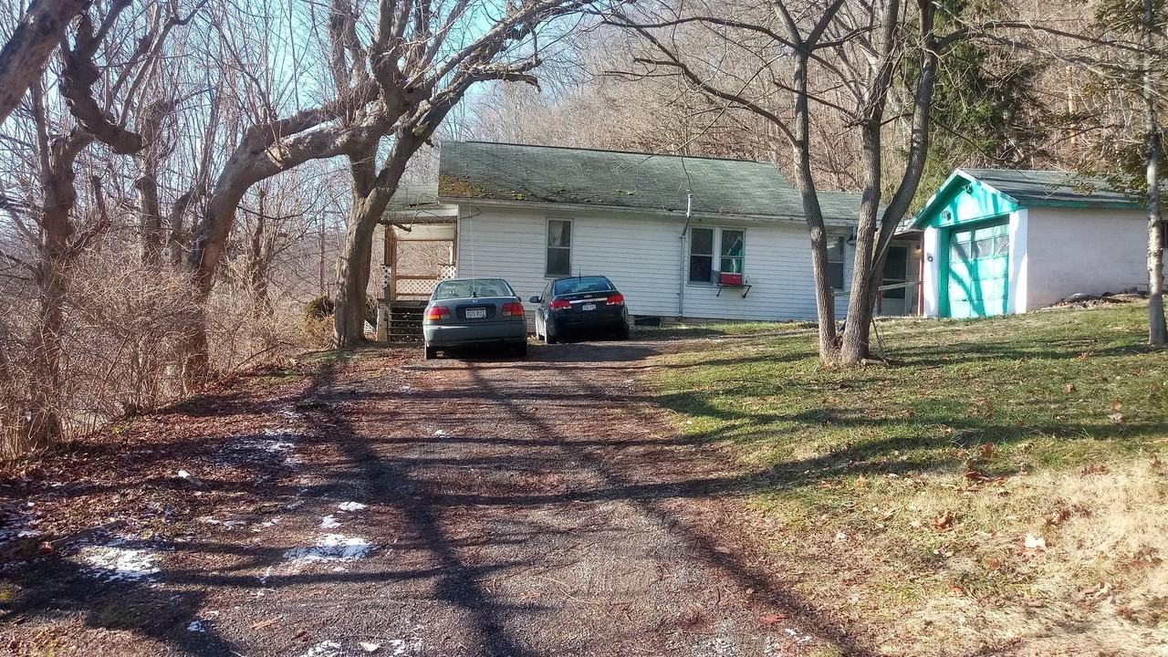 843 Milford St - Photo 2 of 9
