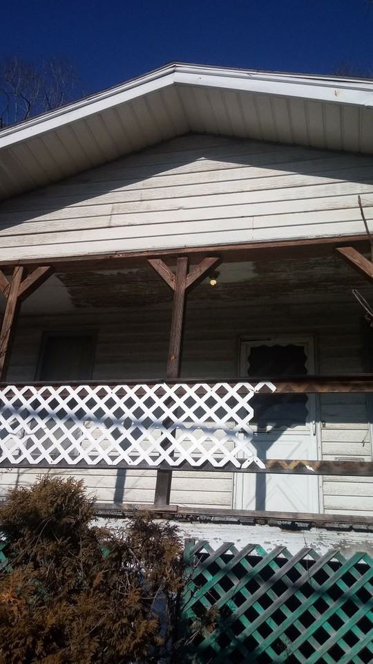 843 Milford St - Photo 5 of 9