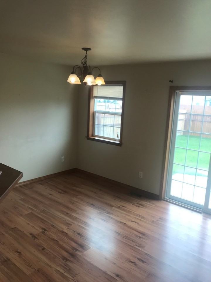 489 Woodman Drive - Photo 5 of 24