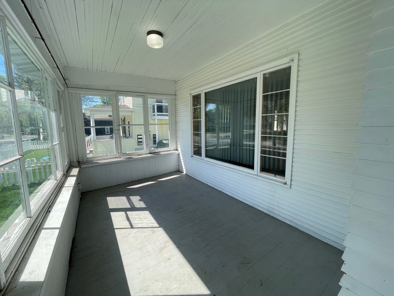 808 2nd St N - Photo 3 of 25