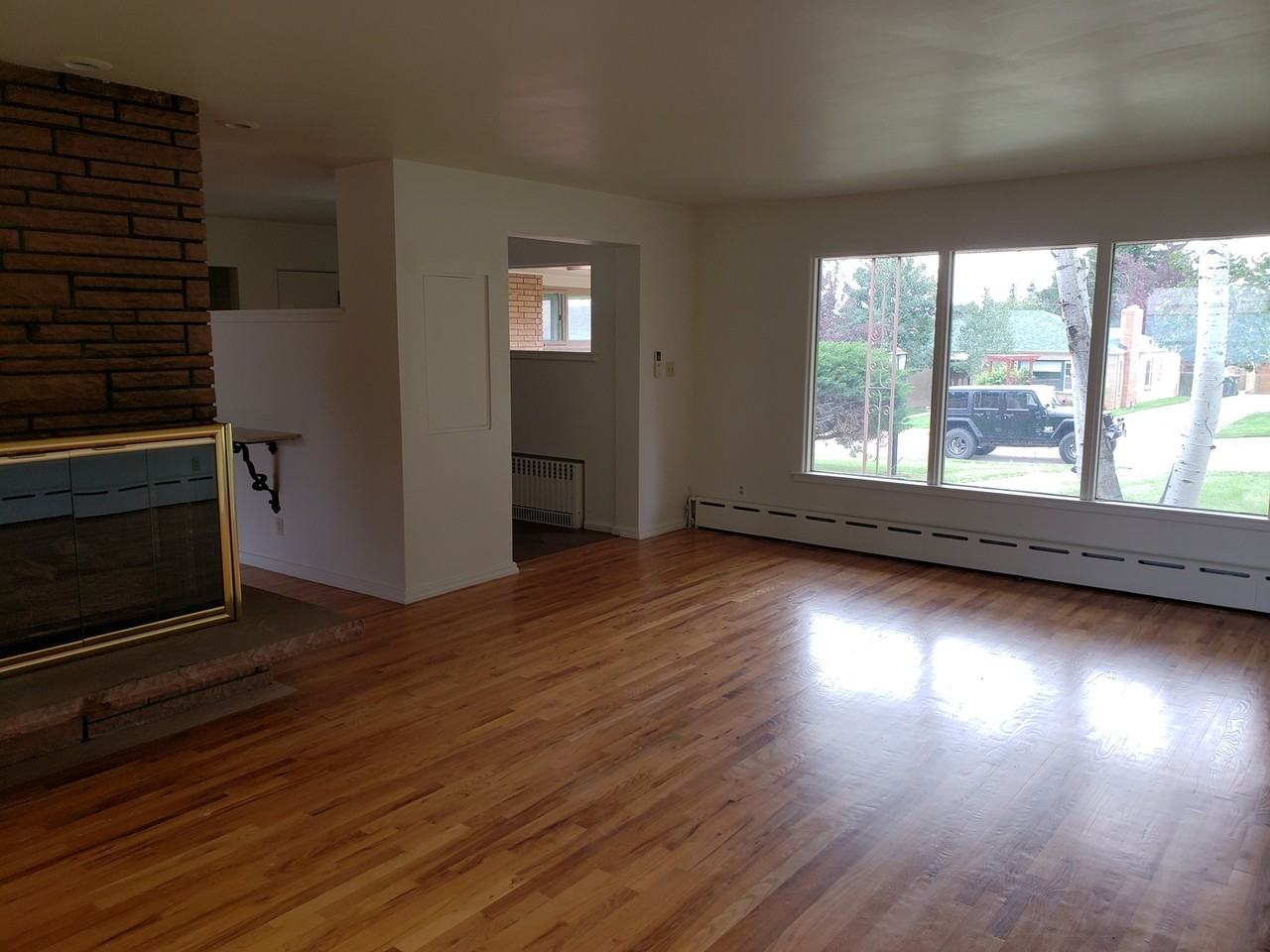 3721 Mccomb Ave - Photo 4 of 20