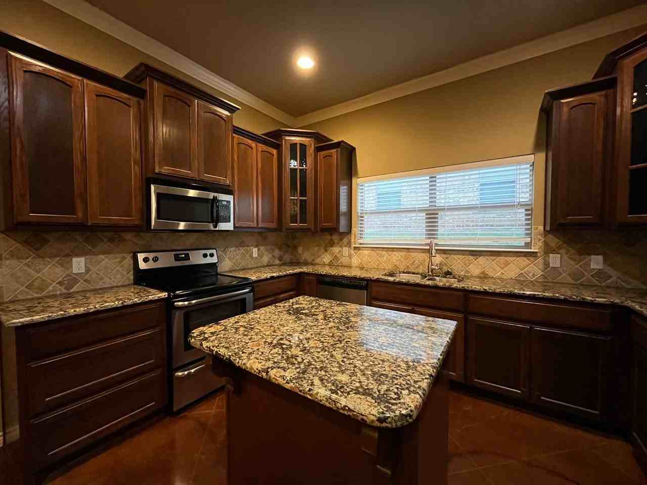 3012 Silver Saddle Dr - Photo 6 of 27