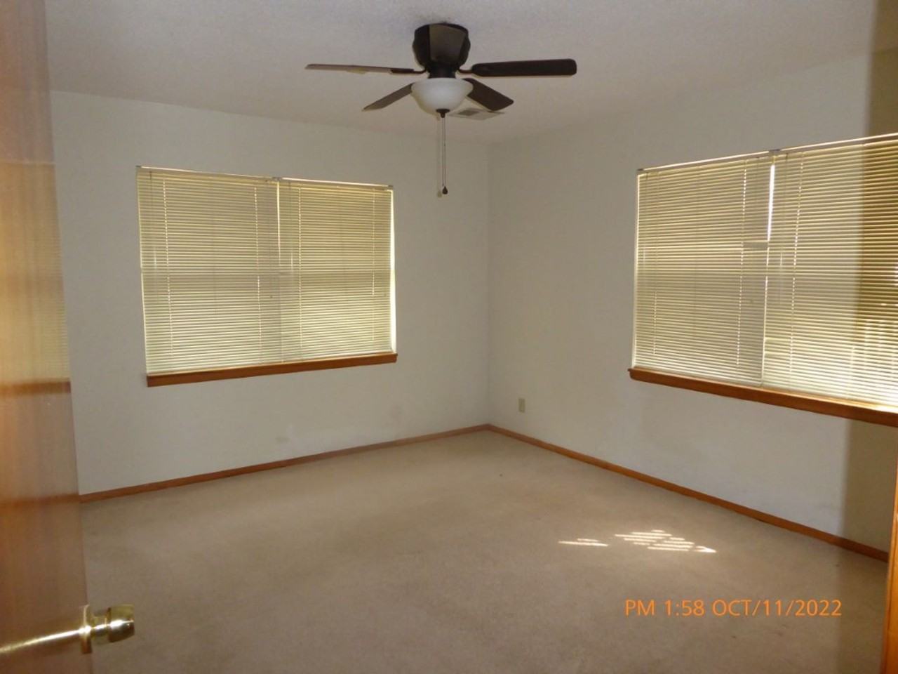 2709 Northwest Marion Avenue - Photo 5 of 9