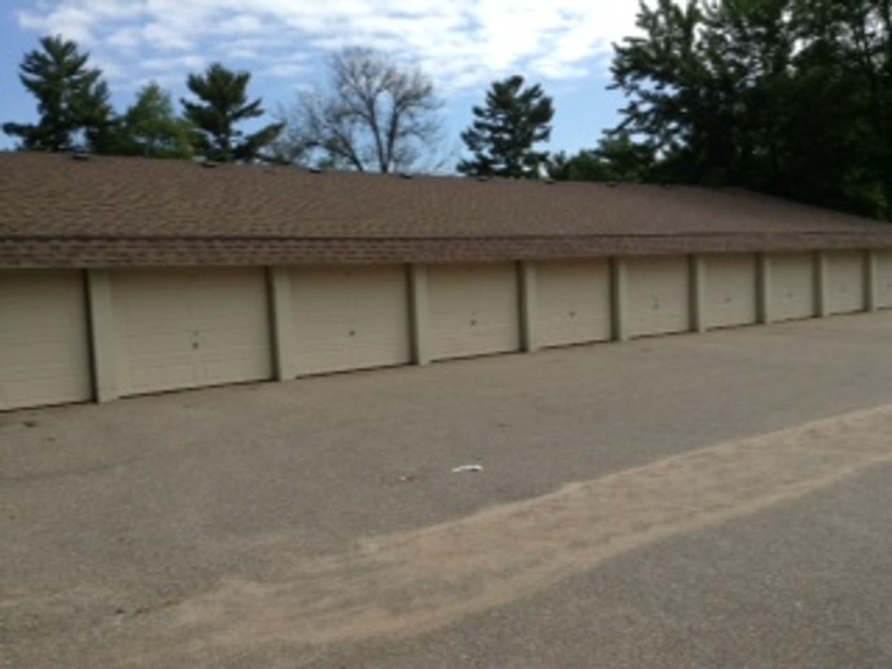 One and Two Bedroom Units located at 2821 Boles St in Wisconsin Rapids - Photo 3 of 16