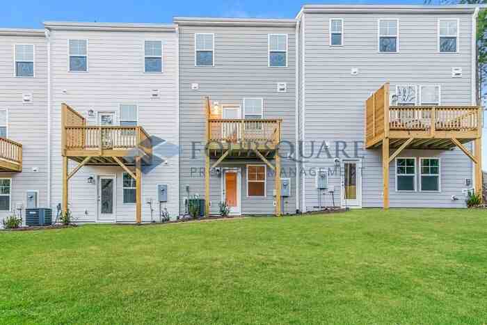 502 Light Oak Way - Photo 2 of 24