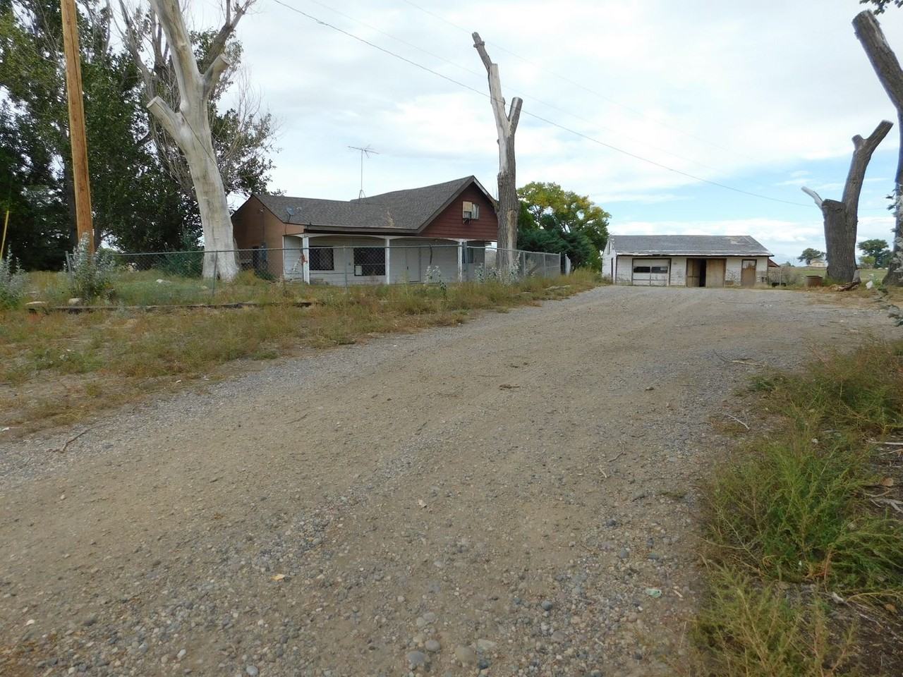 1278 15 Rd - Photo 2 of 22