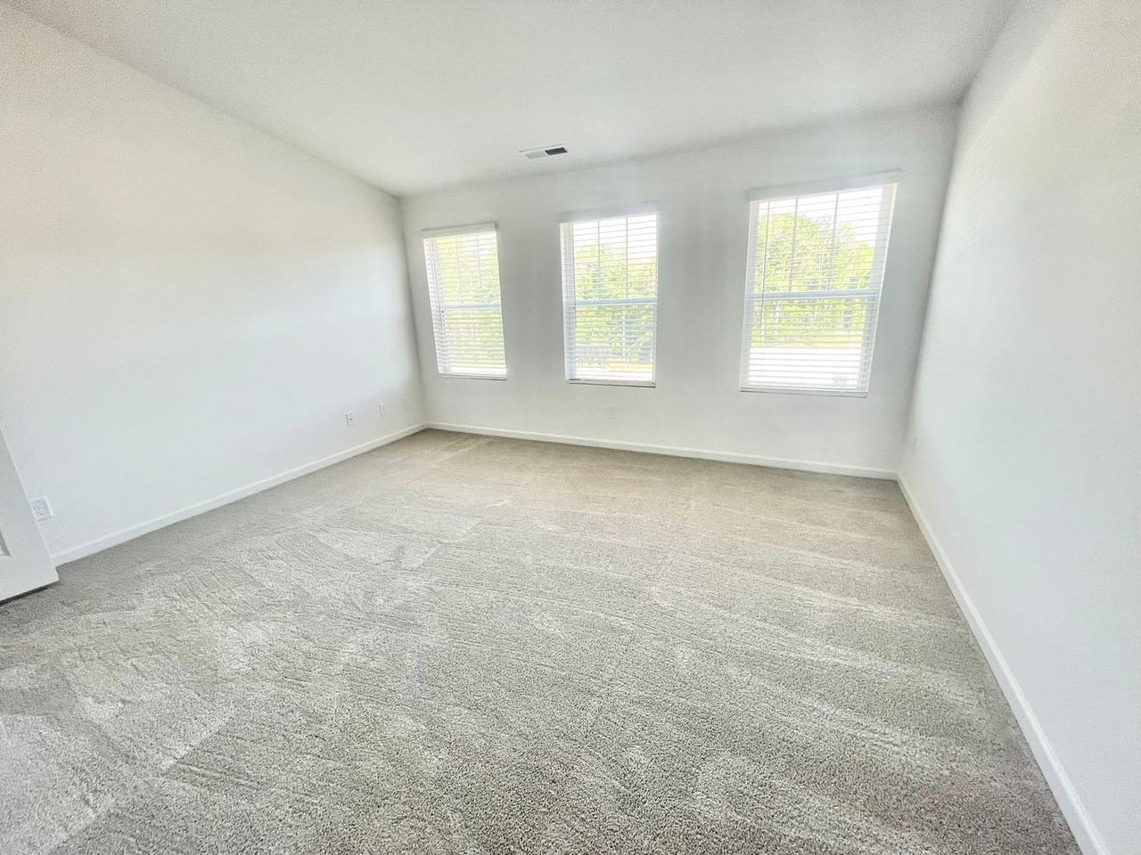 1305 Darlington Dr - Photo 7 of 13