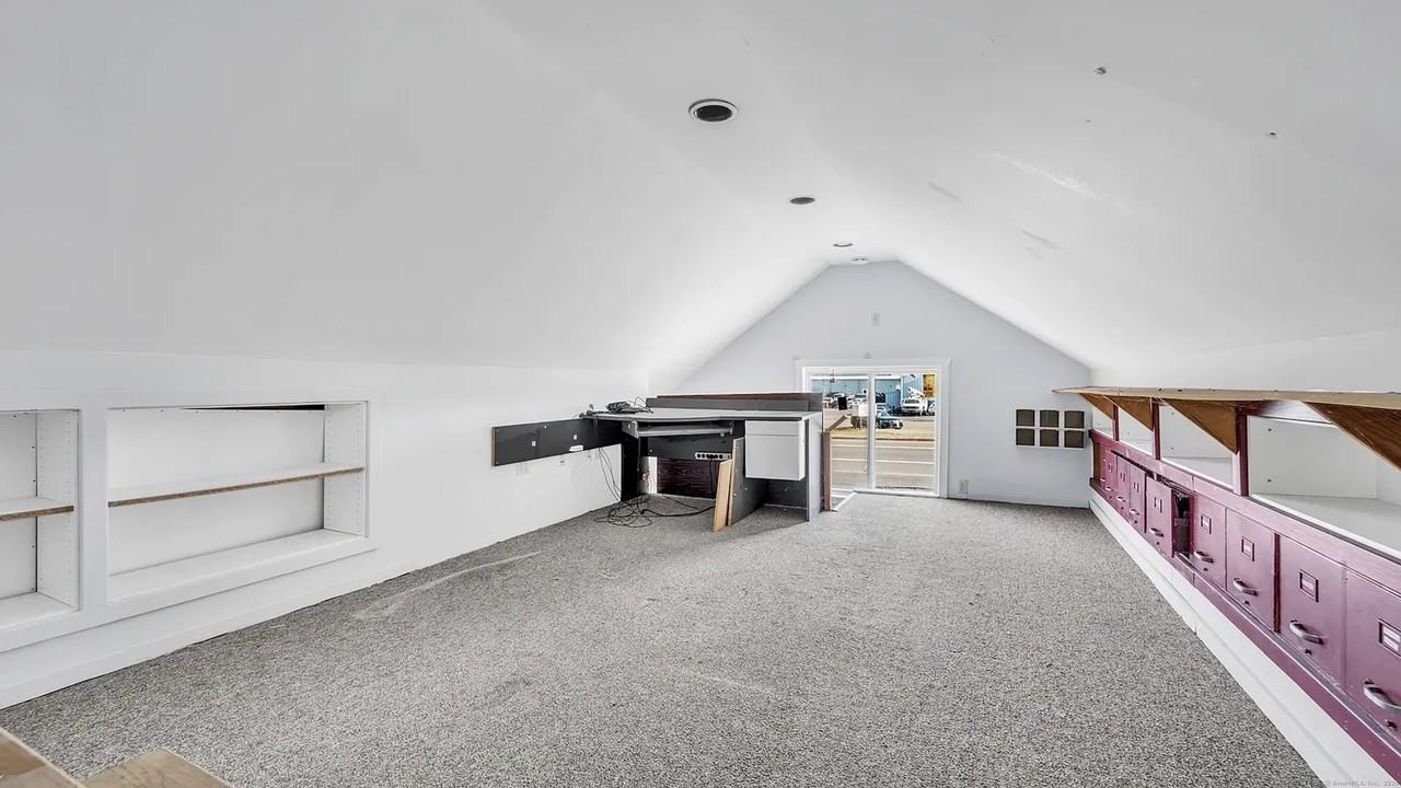 224 Hartford Turnpike - Photo 6 of 8