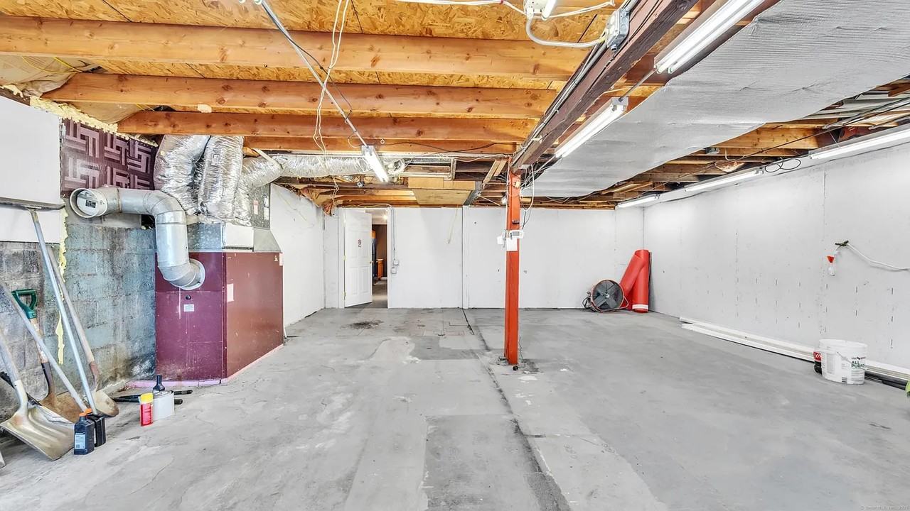 224 Hartford Turnpike - Photo 7 of 8