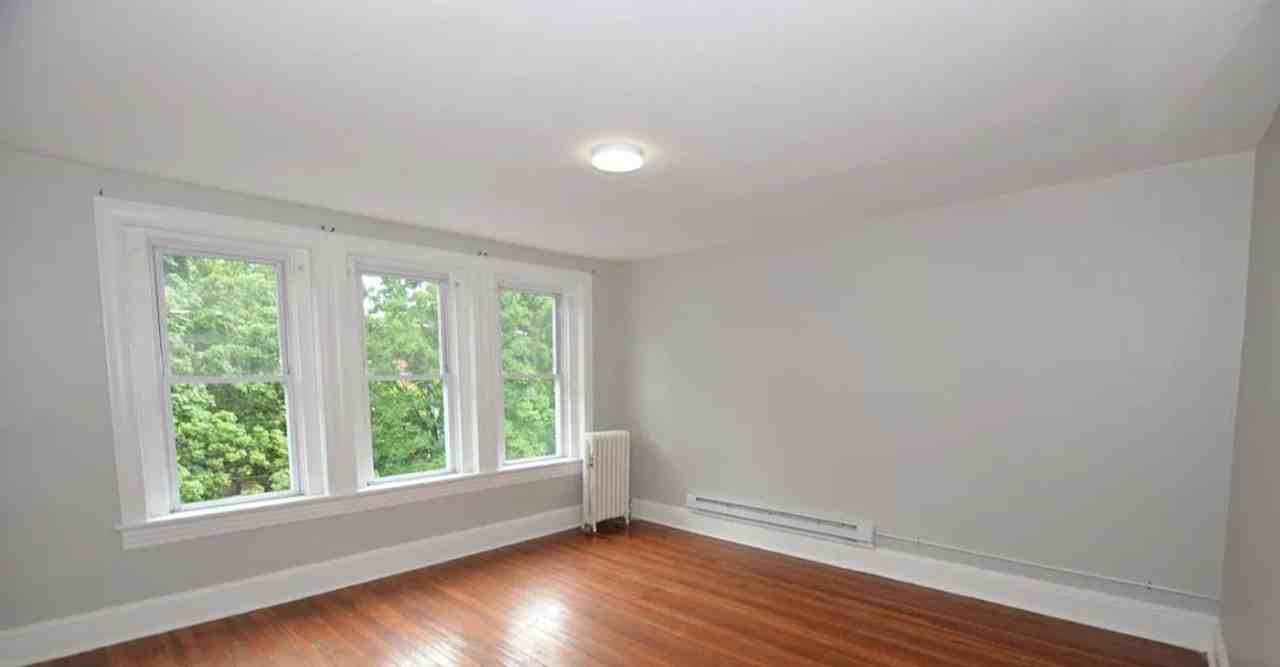 3112 North Calvert Street - Photo 7 of 9