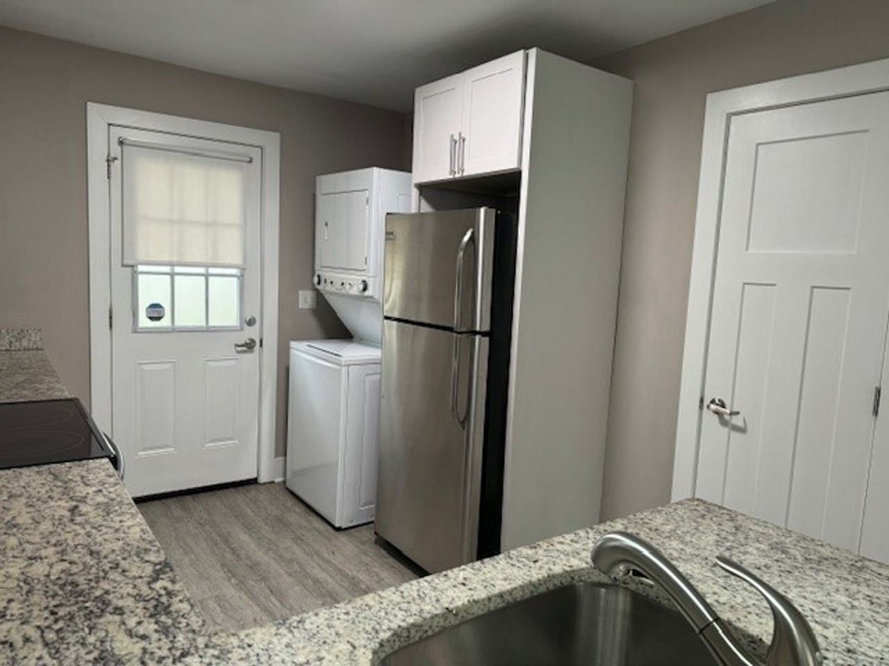 524 26th Ave N - Photo 5 of 9