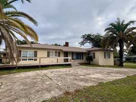 featured image of 1206 Buena Vista Boulevard