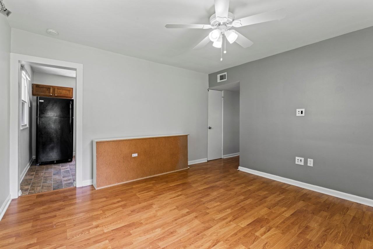 1909 Mayfair Dr - Photo 5 of 24