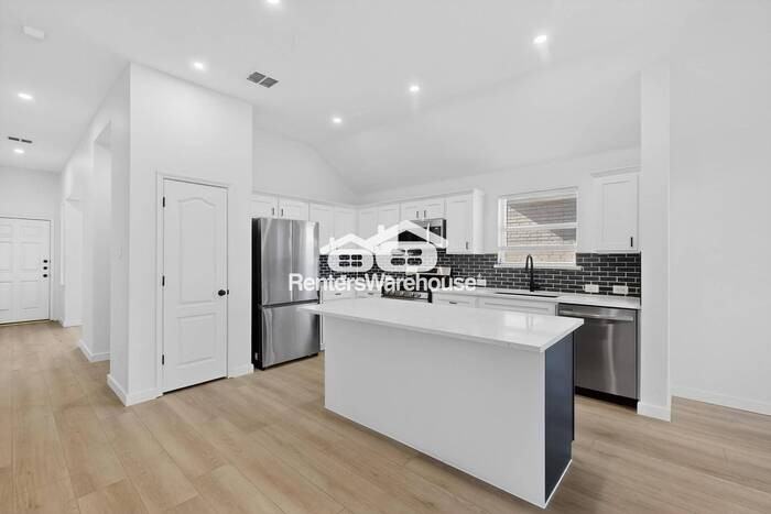 1539 Vista Bend Dr - Photo 7 of 45