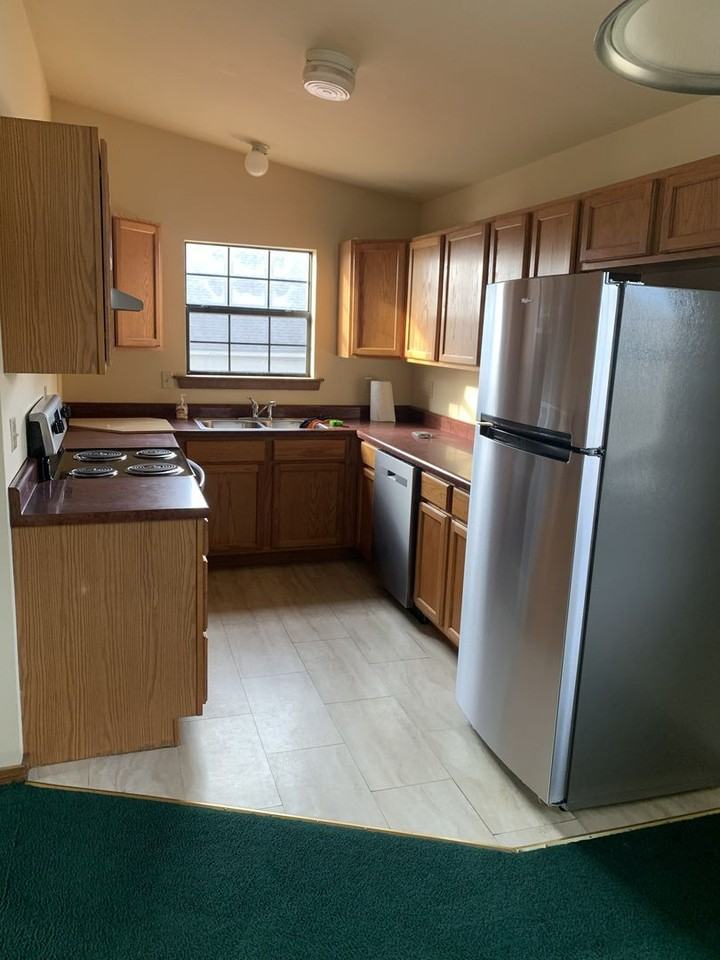 284 Jefferson Street - Photo 3 of 15