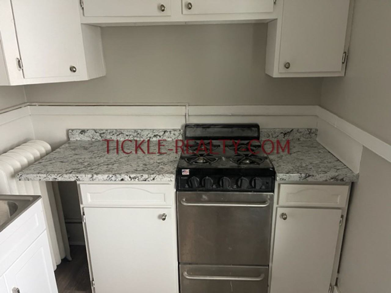 450 Meigs Street - Photo 2 of 11