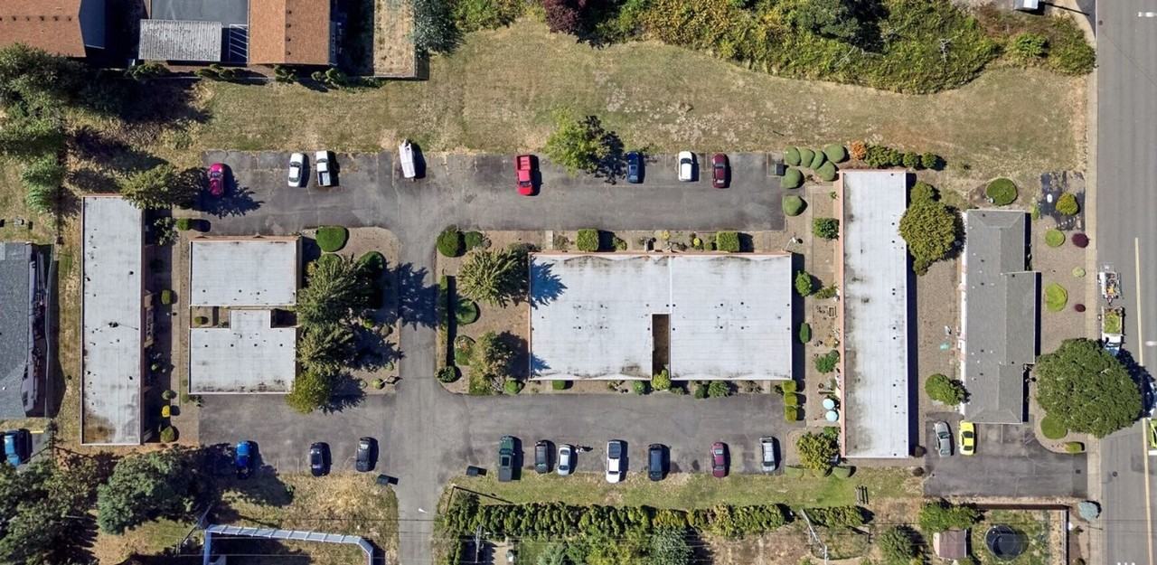 540-Oakvilla - Photo 5 of 6