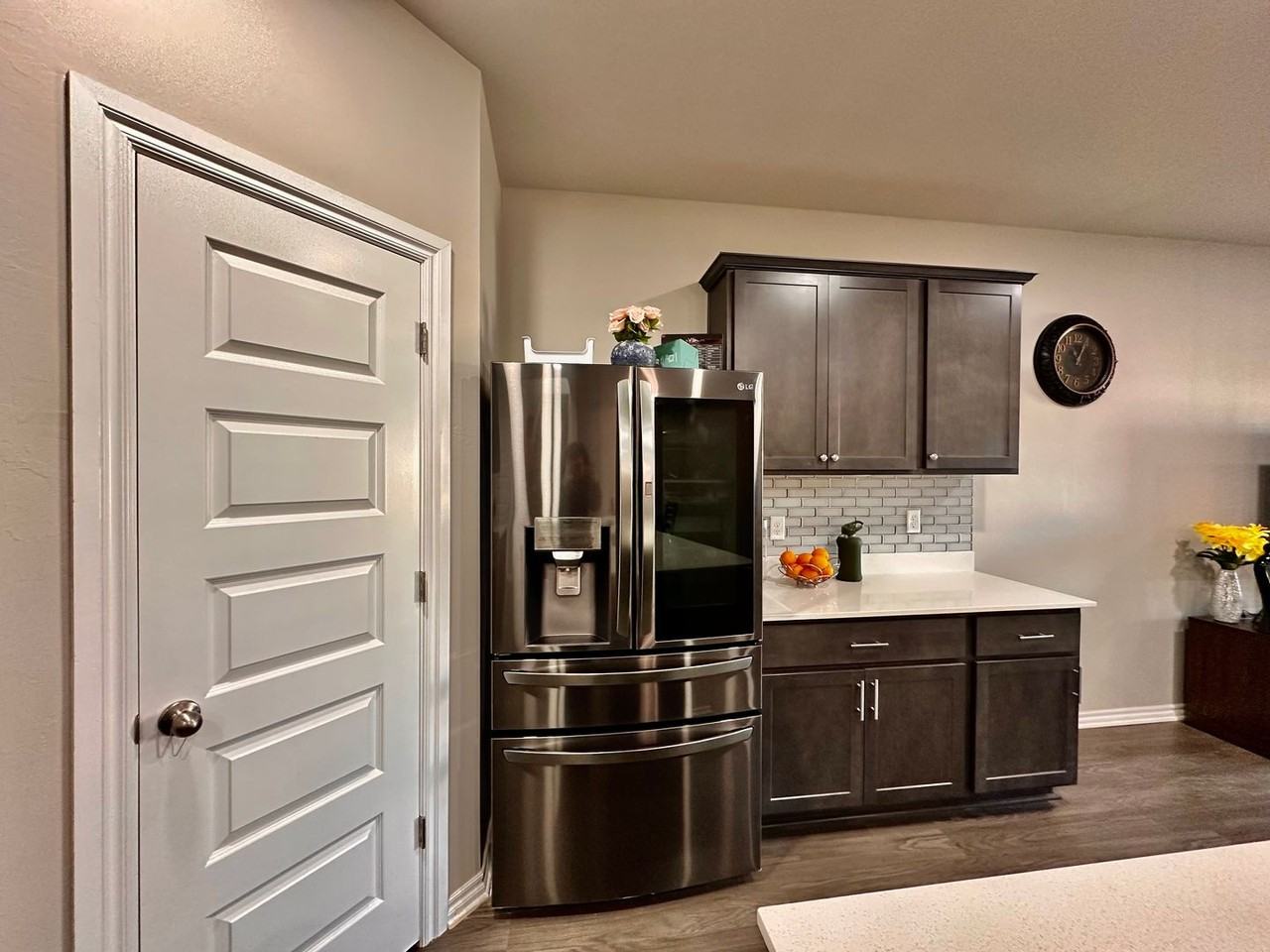 10341 Northeast 26th Street - Photo 6 of 42