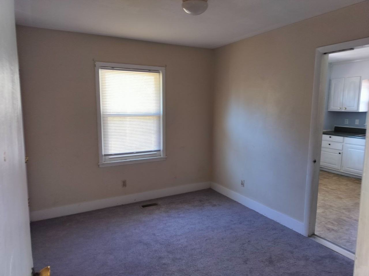 4038 Village Dr - Photo 5 of 13