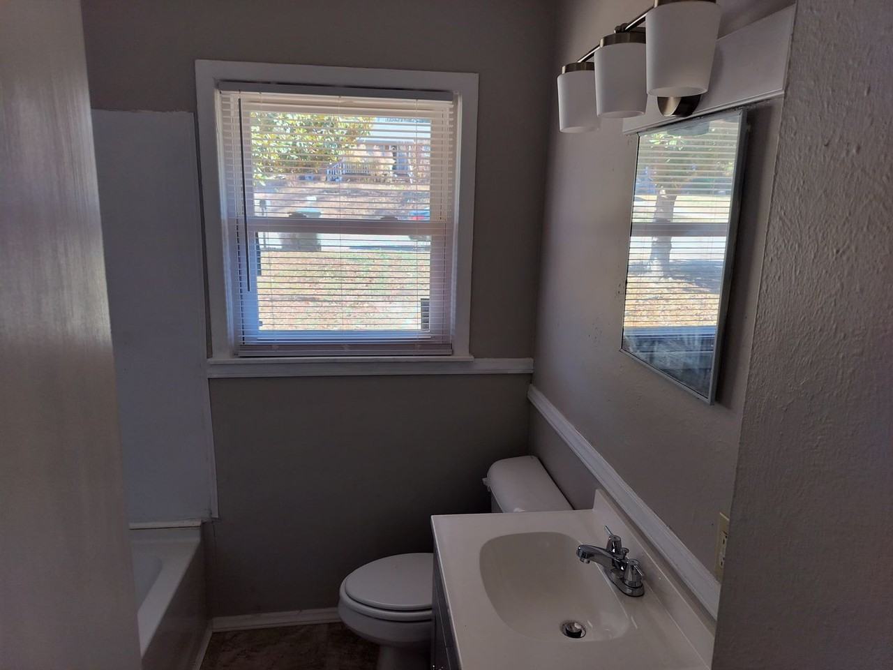 4038 Village Dr - Photo 6 of 13