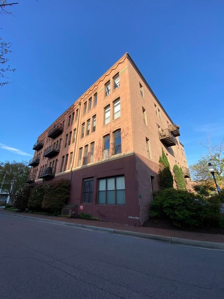 230 West Tazewell Street