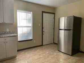 3626 Carpenter Ave - Photo 3 of 6