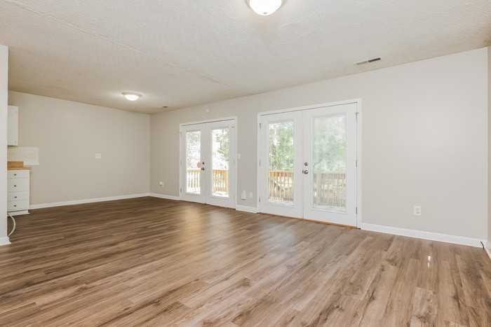 512 Old Fort Dr - Photo 5 of 13